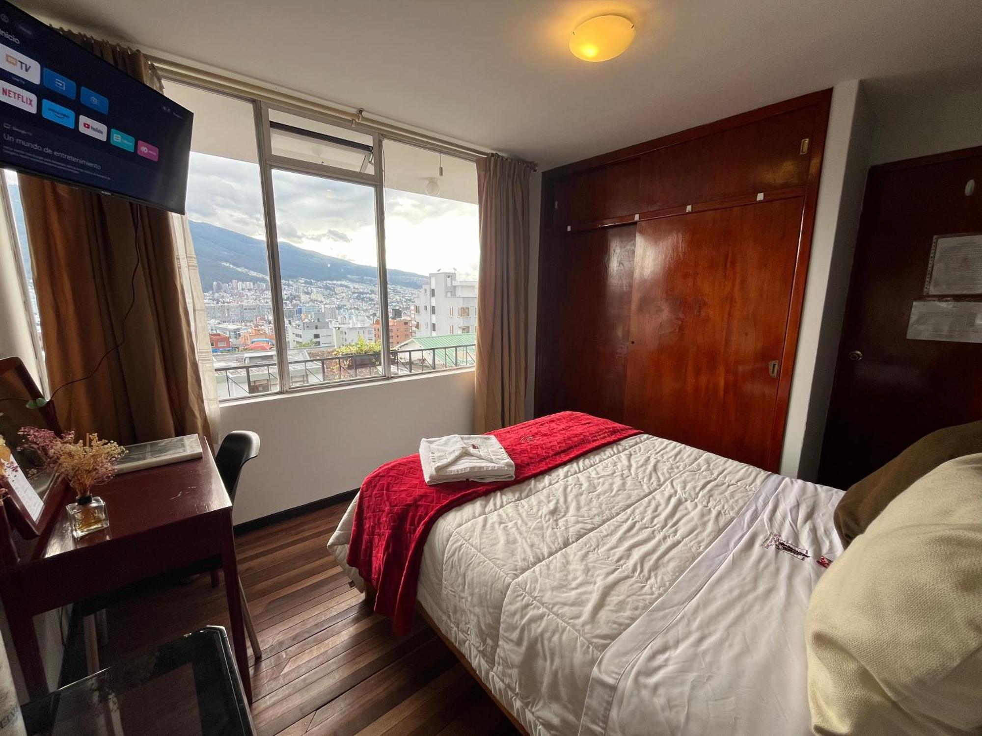 St. Gallen Haus Quito Exterior foto