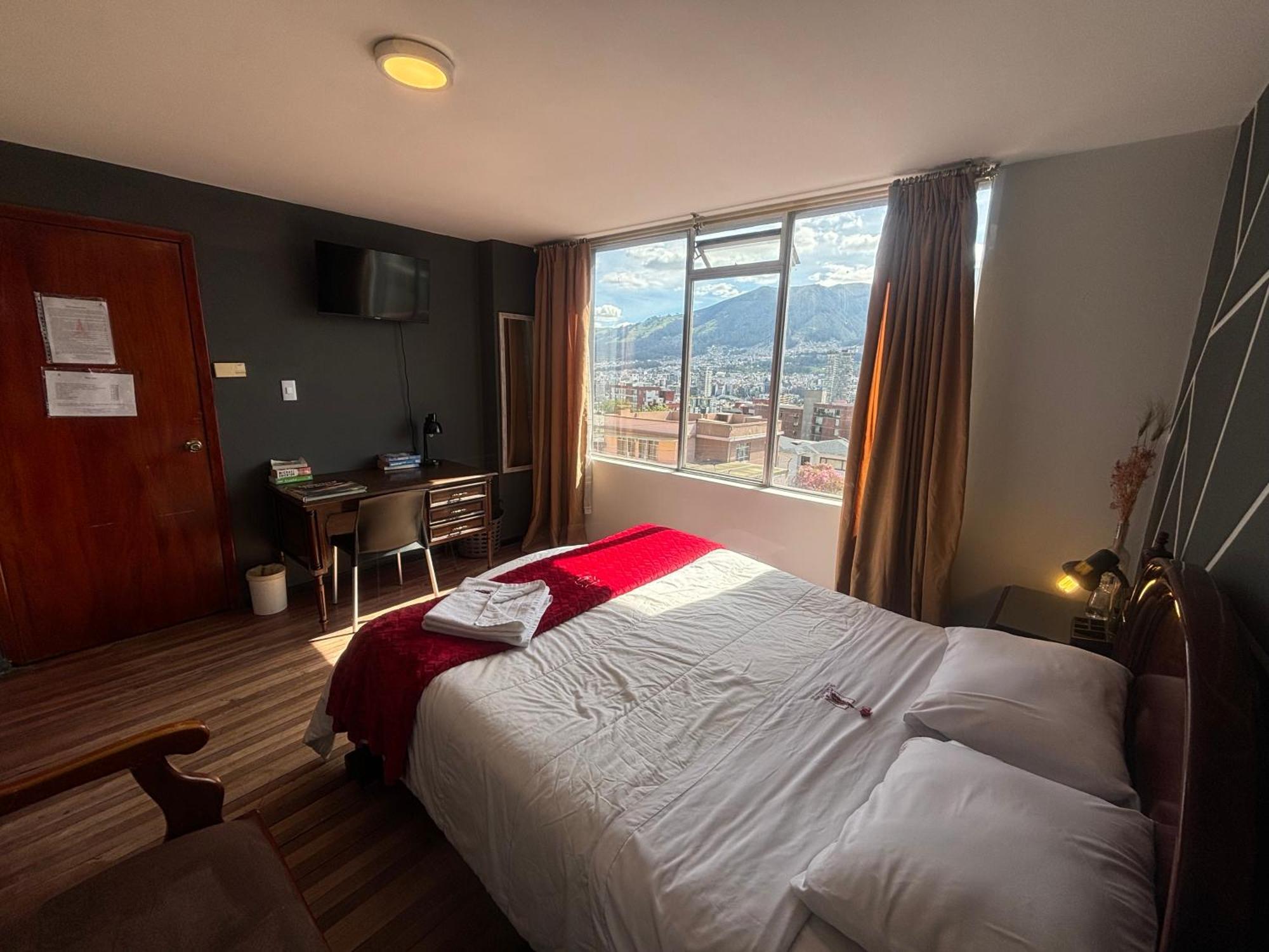 St. Gallen Haus Quito Exterior foto